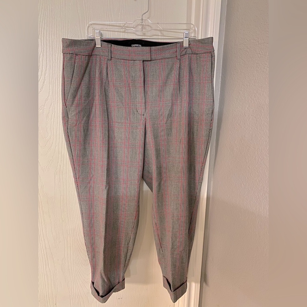 Cropped trouser pants. Size 18